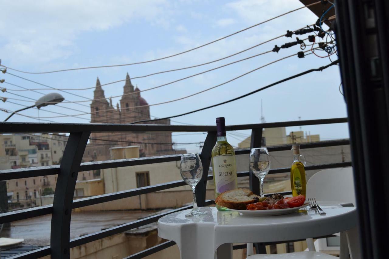 Mellieha Town Centre Bright & Spacious 3 Bedroom Apartment エクステリア 写真