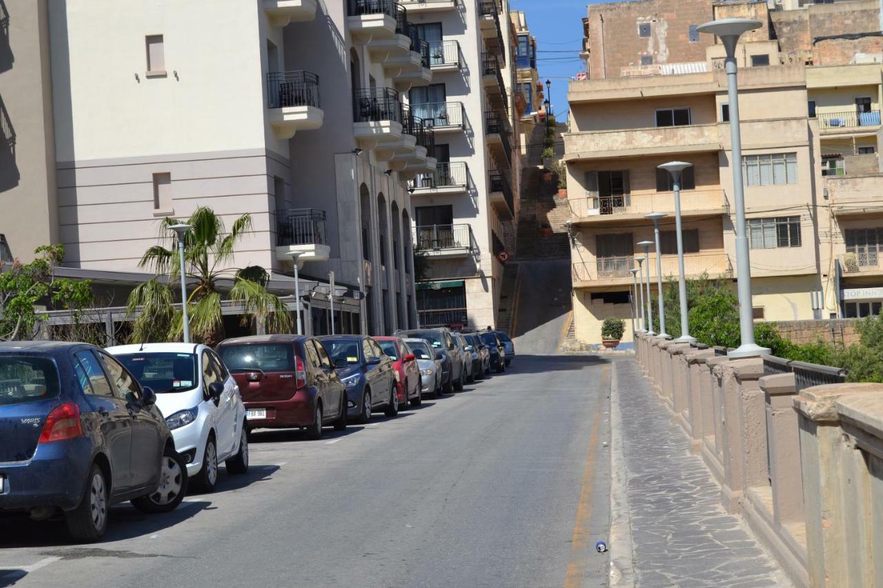 Mellieha Town Centre Bright & Spacious 3 Bedroom Apartment エクステリア 写真